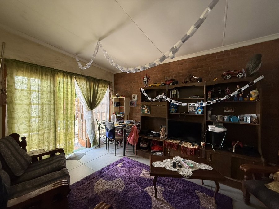 4 Bedroom Property for Sale in Oewersig North West